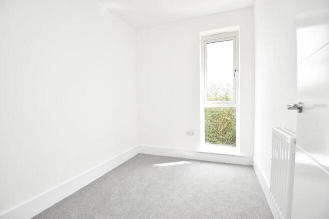 3 bed Semi-Detached to rent Image 8
