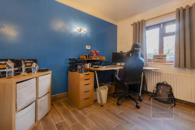 Photo 9