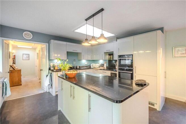 2 bed Bungalow for sale Image 9