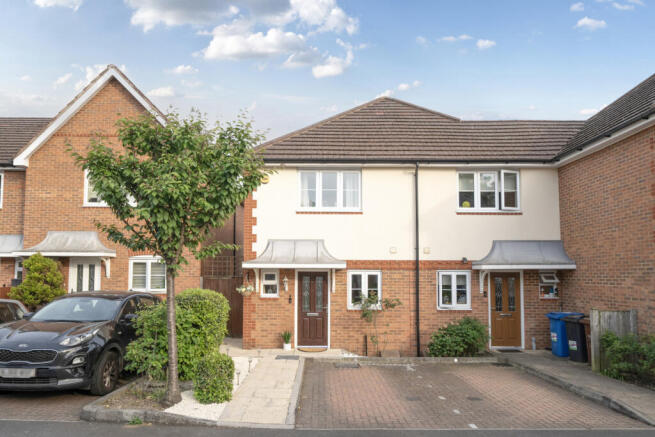 Hadleigh Close, Harrow photo 4