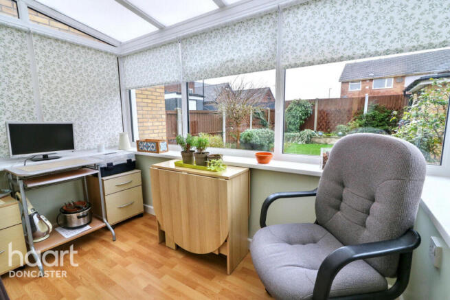 3 bed Semi-Detached for sale Image 9