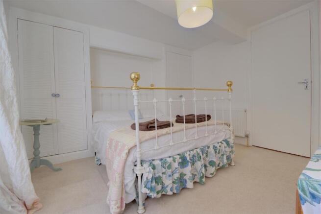 Bedroom 2 .3.jpg