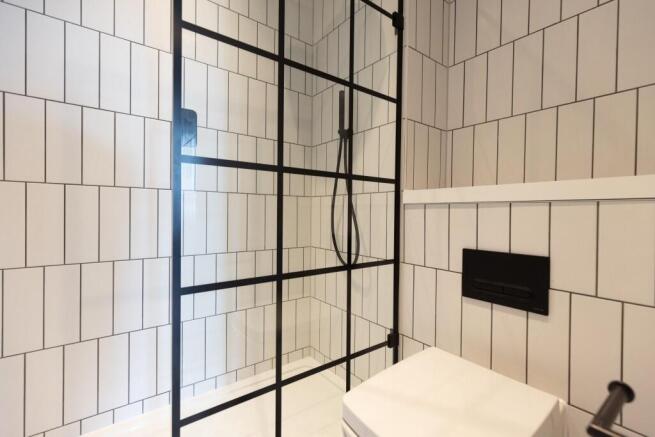 2 bed Apartment for sale Image 7
