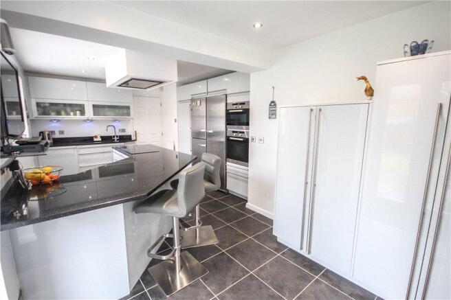 Kitchen/ Breakfast