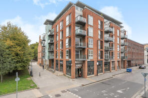 17, Queen Square Apartments, Bell Avenue, City Centre, Bristol BS1 4AP