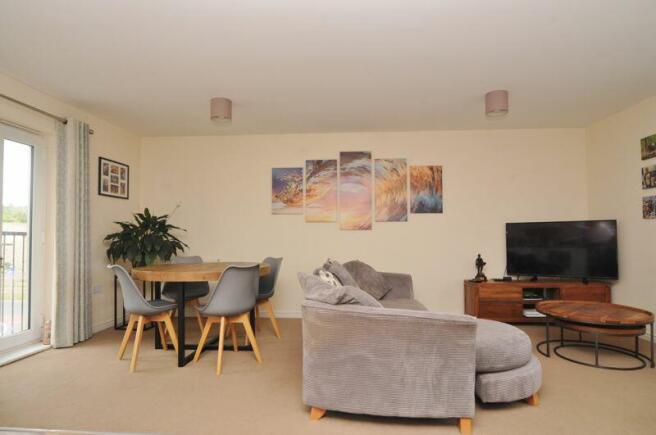 Open Plan Living Room/Kitchen