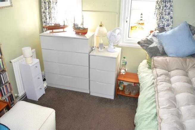 2 bed Park Home for sale Image 10