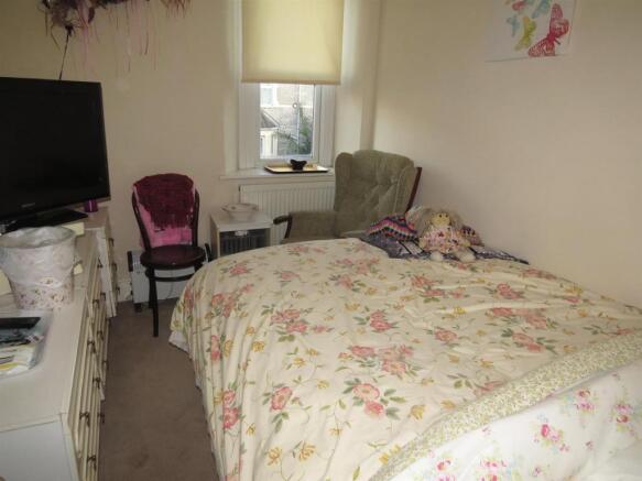 Bedroom (2).JPG