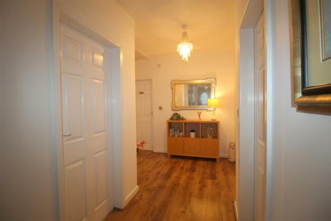 Mayfield Road, 12 Hallway.JPG