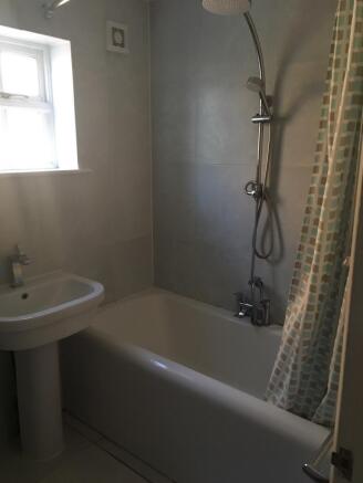 Main Bathroom