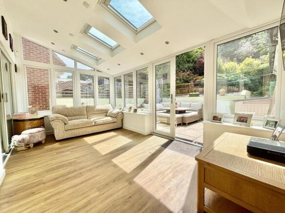 4 bed Detached for sale Image 12