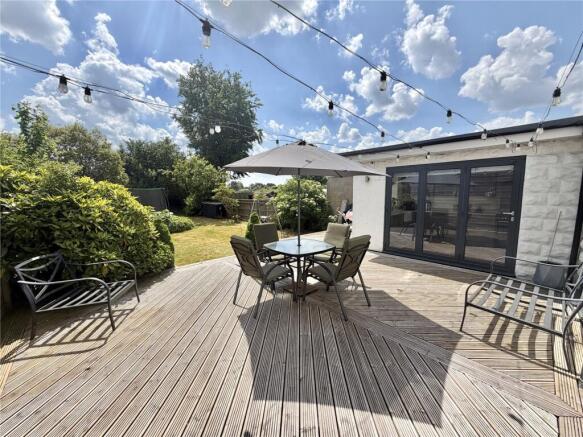 Marlborough Road, Swindon, Wiltshire, SN3 photo 4