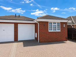39, Malines Avenue, Peacehaven BN10 7PR