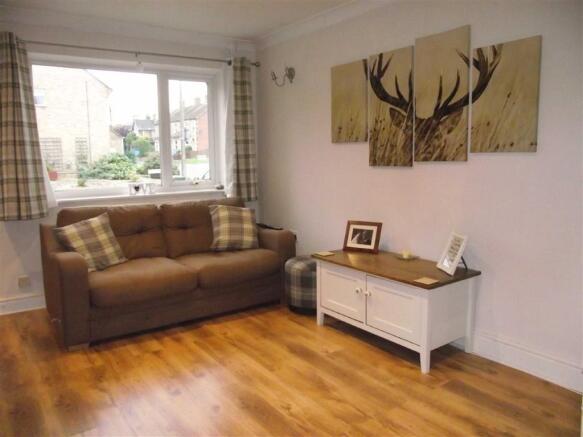 LIVING ROOM REVERSE