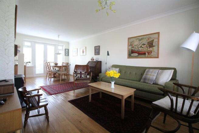Living room/diner
