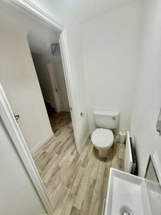 3 bed Terraced to rent Image 7