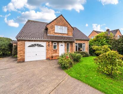 Lisle Close, Lymington, SO41