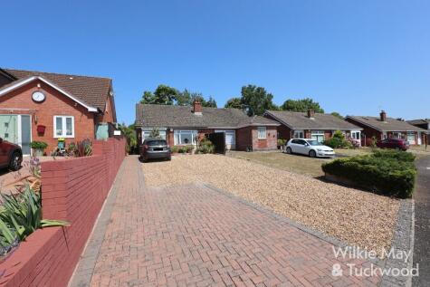 Folly Close, Cannington, Bridgwater, TA5