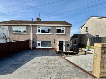 Broadmead, Pontllanfraith, Blackwood, NP12 2NJ