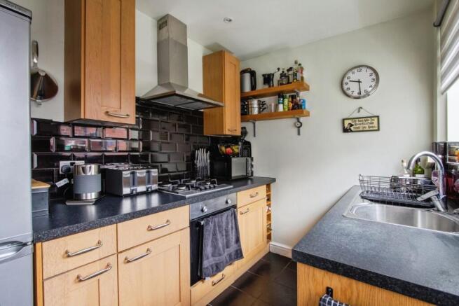 3 bed Terraced for sale Image 5