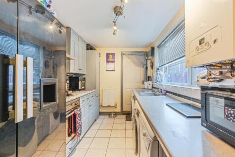 Chase Road, Burntwood, WS7
