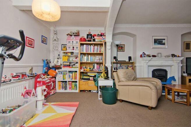 Photo 10
