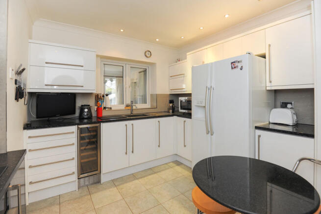 Kitchen/breakfast...