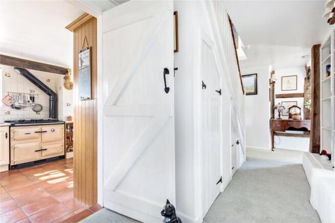 Hallway/Kitchen