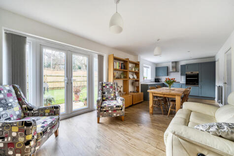 Keyworths Crescent, West Malling, ME19