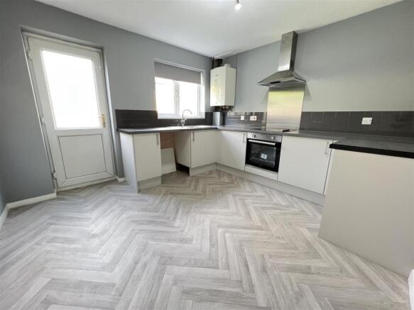 9 - House for Sale, Warmley.JPG