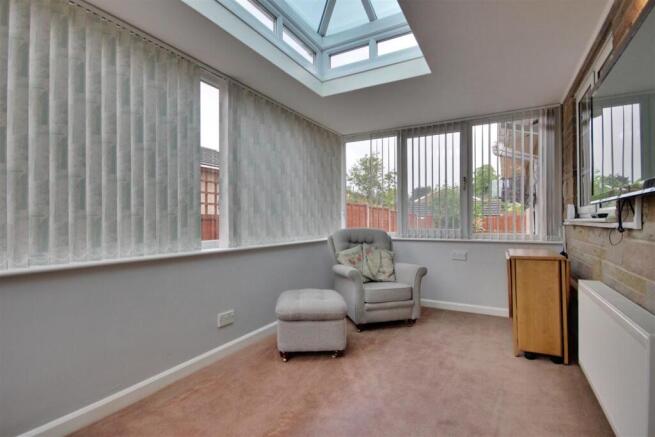 3 bed Detached Bungalow for sale Image 8