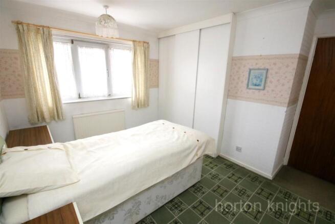 BEDROOM 2