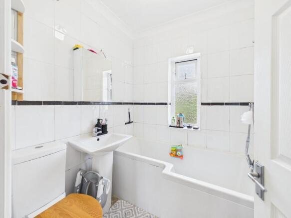 2 bed Semi-Detached for sale Image 10