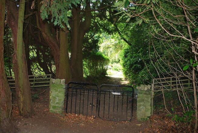 Gate