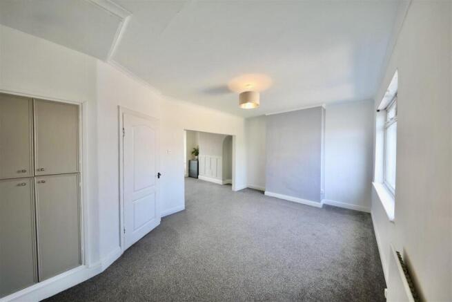 3 bed Terraced for sale Image 8
