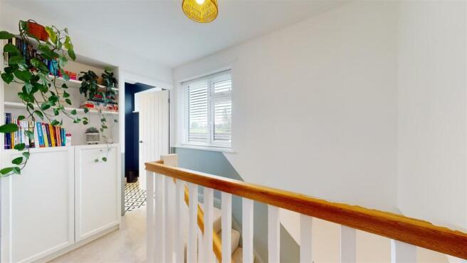 FIRST FLOOR LANDING