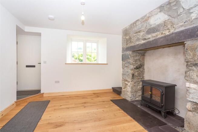 Aber Road, Bangor, Gwynedd, LL57 photo 4