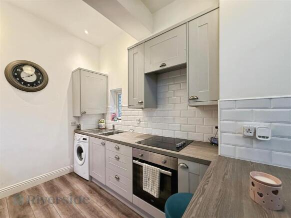 2 bed Town House for sale Image 4