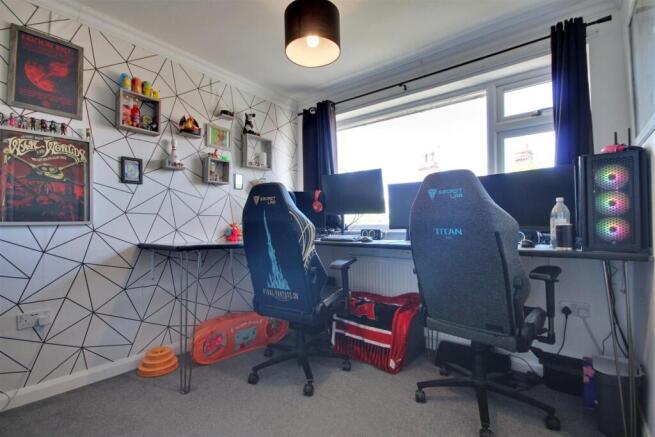 3 bed Semi-Detached for sale Image 10