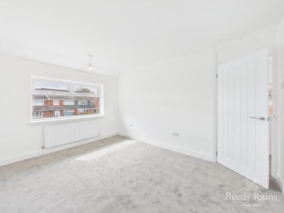 3 bed Semi-Detached to rent Image 9