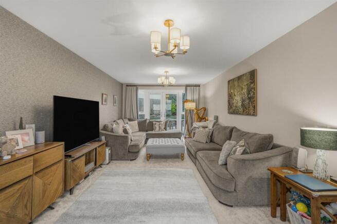 21 Midsummer Rd-5.jpg