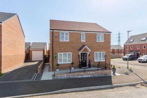 Woking Crescent, The Fairways, Cramlington, NE23