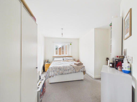 3 bed Semi-Detached for sale Image 12
