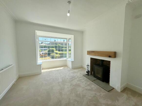 3 bed Semi-Detached to rent Image 5