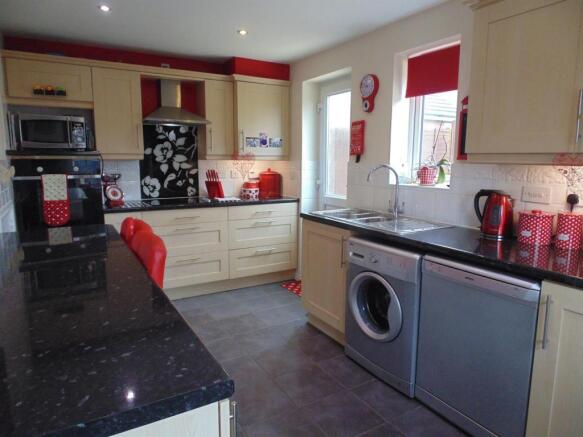 Kitchen/Breakfast Ro