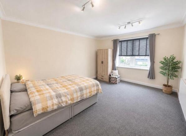 2 bed Flat to rent Image 7