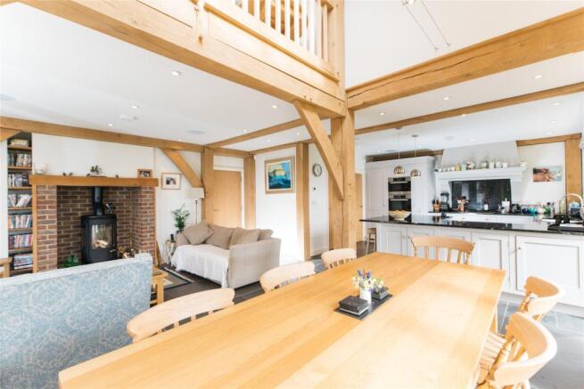 Kit/Din/Family Room