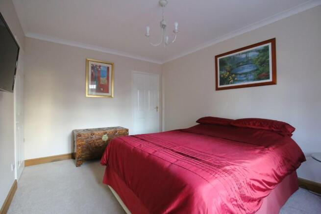 Guest bedroom
