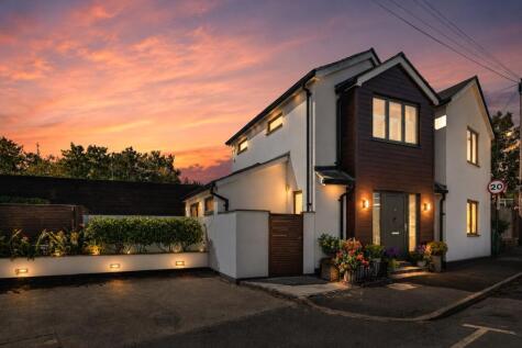 Queens Road, Sunninghill, Ascot, Berkshire, SL5