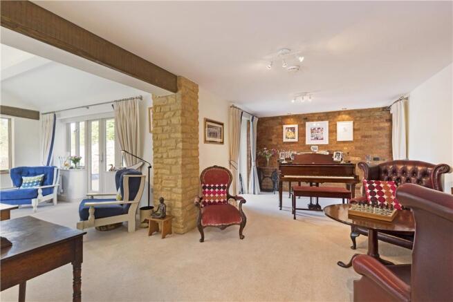 Dininng Room/Family Room